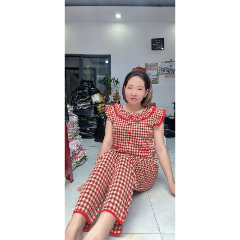 Đồ bộ nữ,đồ ngủ mặc nhà lửng 9 tấc vải lụa mango tay cánh tiên cổ sen hoạ tiết sọc caro dễ thương size 45-67kg.