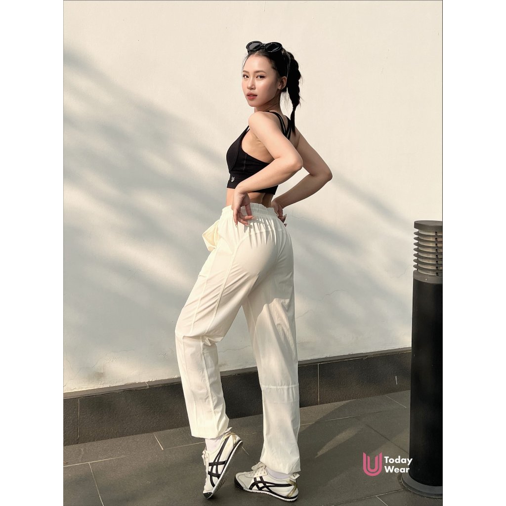 Ảnh Quần jogger thể thao nữ Rainbow Today U Wear vải gió tôn dáng chất co giãn thoải mái tập gym chạy bộ 2