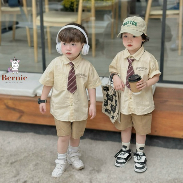 Bộ sơ mi cộc tay kèm cà vạt Bernie cho bé trai bé gái, kiểu dáng basic, chất liệu mềm mại.