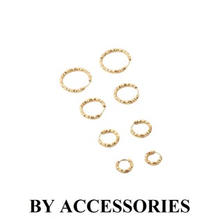 Bông tai nữ unisex titan kiểu tròn đơn giản mặt vát lõm đa diện mạ vàng 18K không gỉ WE2442 BY ACCESSORIES