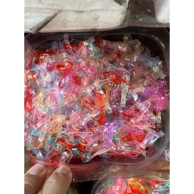 Thun cột tóc