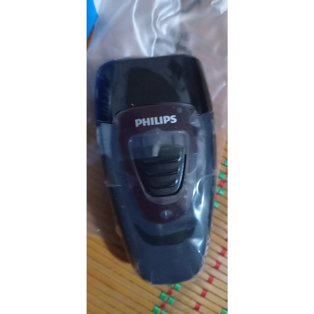 dao cạo râu điện 2 lưỡi cao cấp Philips PQ182 không cần dùng pin
