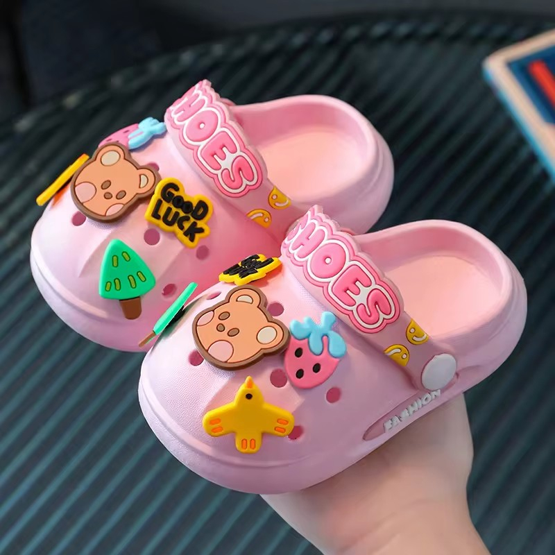 Dép sục dép bánh mì gắn sticker gấu goodluck mềm chống trượt cho bé trai bé gái êm chân
