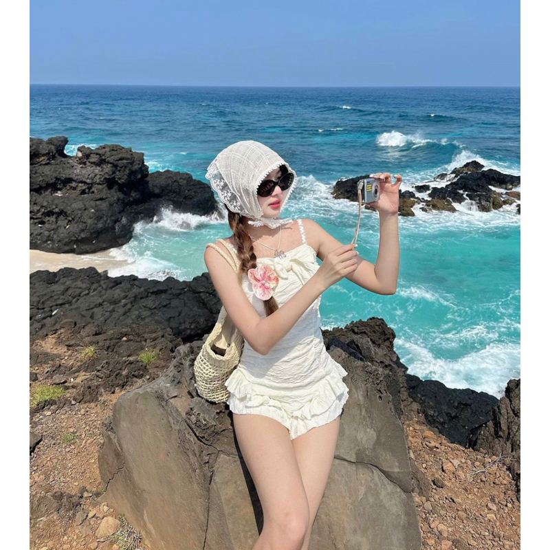 Jumpsuit nữ bikini liền thân phối bèo ôm body phong cách sexy che khuyết điểm
