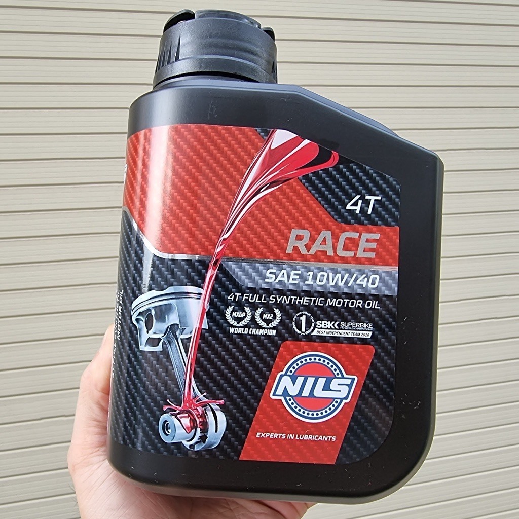 Nhớt Nils Race 10W40 Dành Cho Xe Số, Côn Tay, Moto PKL Tặng Súc Động Cơ E20 Và Phụ Gia Nhớt MớiTurbo