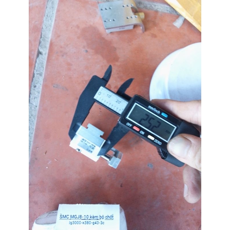 bộ xy lanh mini kèmcơ câú chốt SMC MGJ8-10 hành trình 10mm 3 ty chinh ...