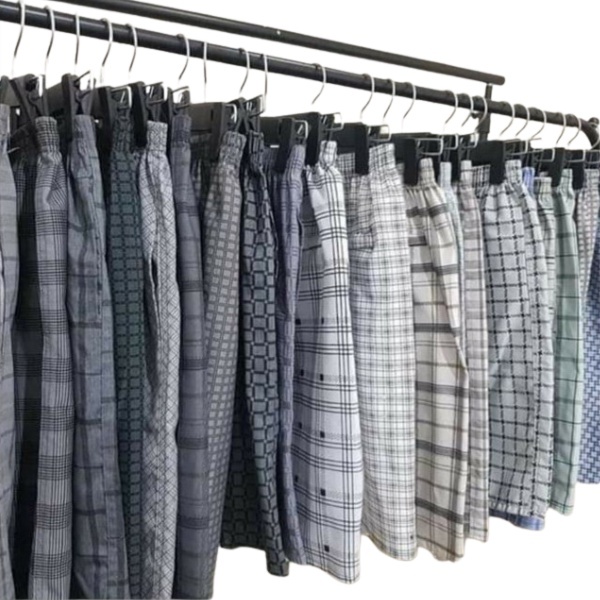 COMBO 5 QUẦN ĐÙI NAM . chất liệu cotton chất vải mềm mát ,co giản nhẹ ,,mặc nhà đi chơi tập thể thao sang trọng cá tính
