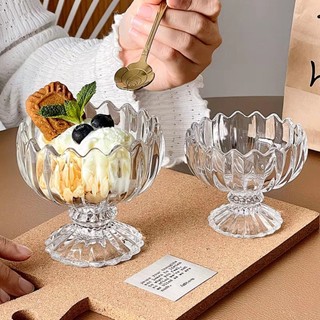 Ly thủy tinh đựng kem, cốc đựng kem có chân đế miệng ly răng cưa dùng đựng bánh kẹo, gia vị