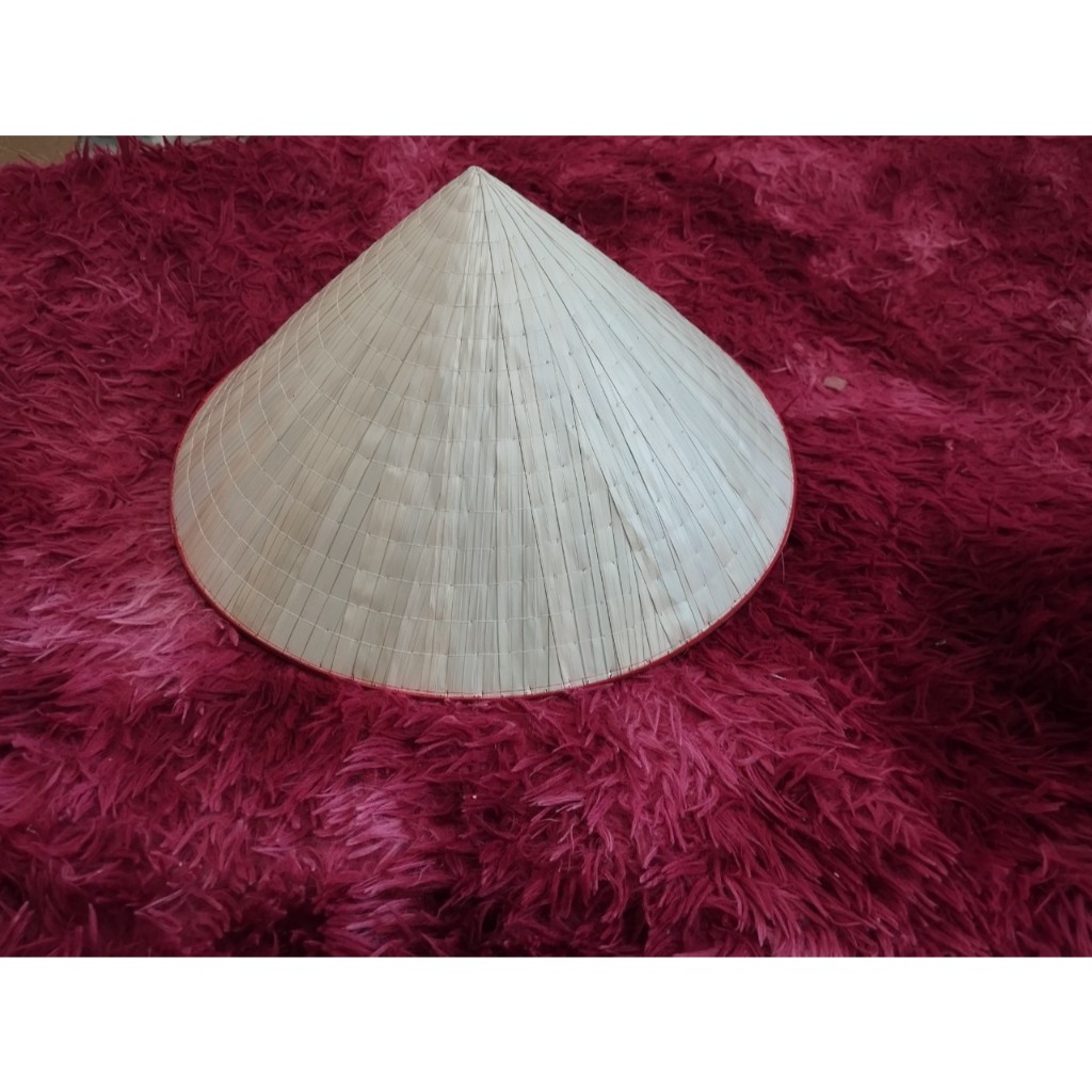 Nón Lá Làng truyền thống loại xịn 3 lớp dày dặn tặng kèm quai nón ( nón đã quét dầu chống thấm nước)