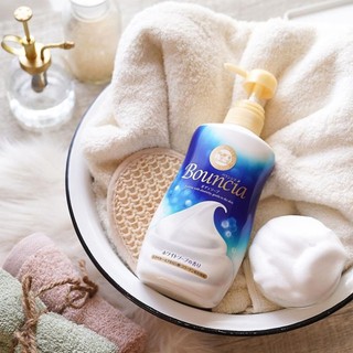 Sữa tắm siêu tạo bọt Cow Bouncia Body Soap (480ml)