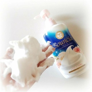Sữa tắm siêu tạo bọt Cow Bouncia Body Soap (480ml)