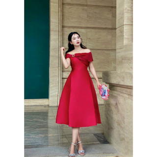 Đầm xòe bẹt vai nơ ngực phụ kiện sang trọng thanh lịch màu đỏ, đen,. trắng, vàng, xanh lá.X043