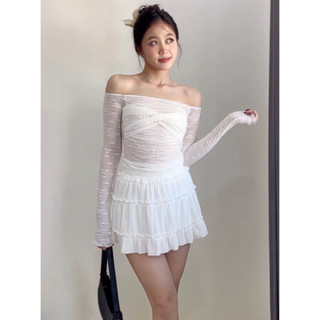 Look Basicc - Áo lưới thêu hoa trễ vai ANNA SHIRT