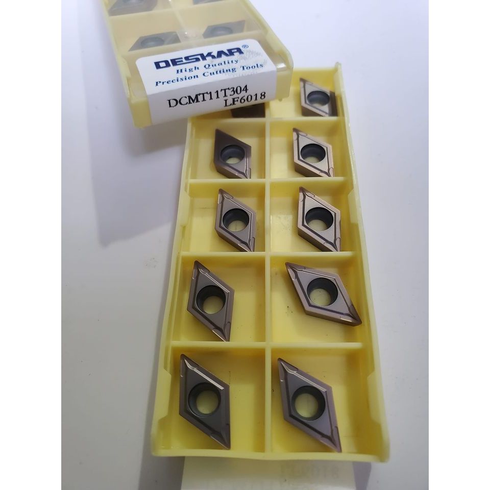 Chíp tiện D11 Deskar DCMT11T304 tiện inox thép ngọt