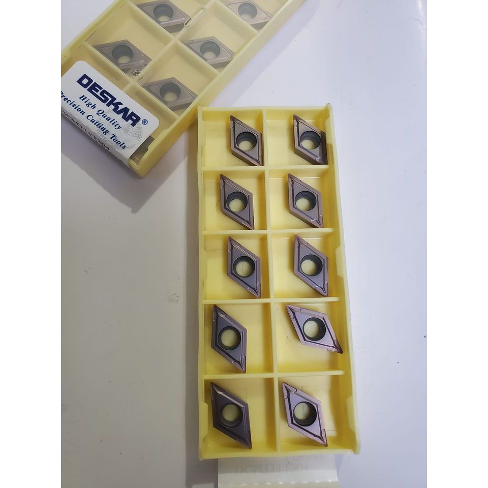 Chíp tiện D11 Deskar DCMT11T304 tiện inox thép ngọt