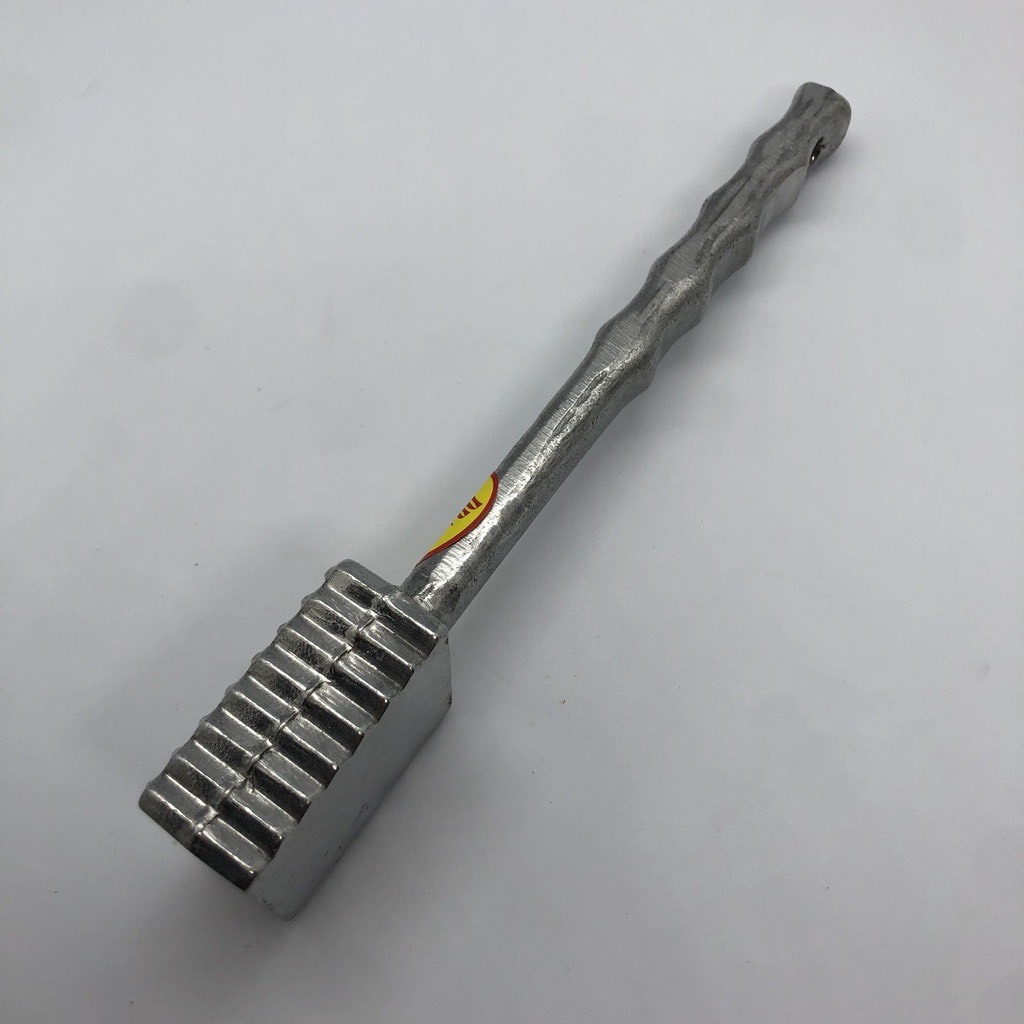Dụng cụ đập thịt giúp mềm thịt,  tán đều miếng thịt có hai kích thước dễ lựa chọn phù hợp cho gia dình