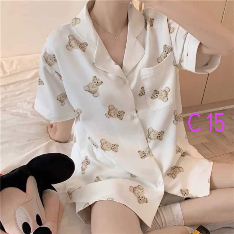Gấu Nhỏ đùi