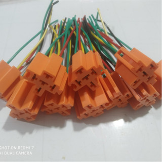 Chân cắm rơ le 4 chân 5 chân to, chân cắm rơ le cam. ( Giá 1 chiếc)