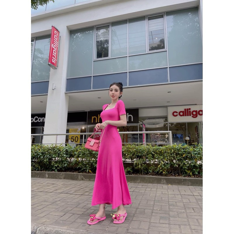Đầm cổ chữ U tay ngắn dáng xòe dài tôn dáng mã bán siêu chạy