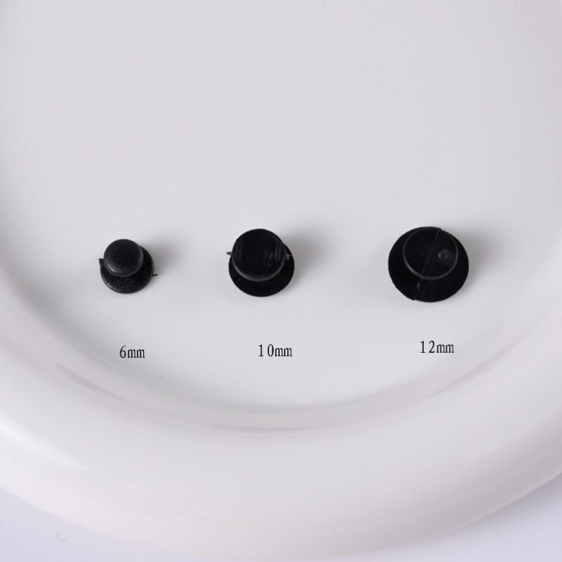 SET CÁI NÚT NHỰA ĐEN GÂN DÉP CROSS, GẮN CHARM