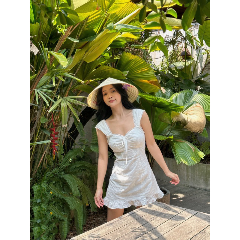 DOLLY MINI DRESS - Váy mini vải thô boi thêu hoa ren viền mềm mại ...