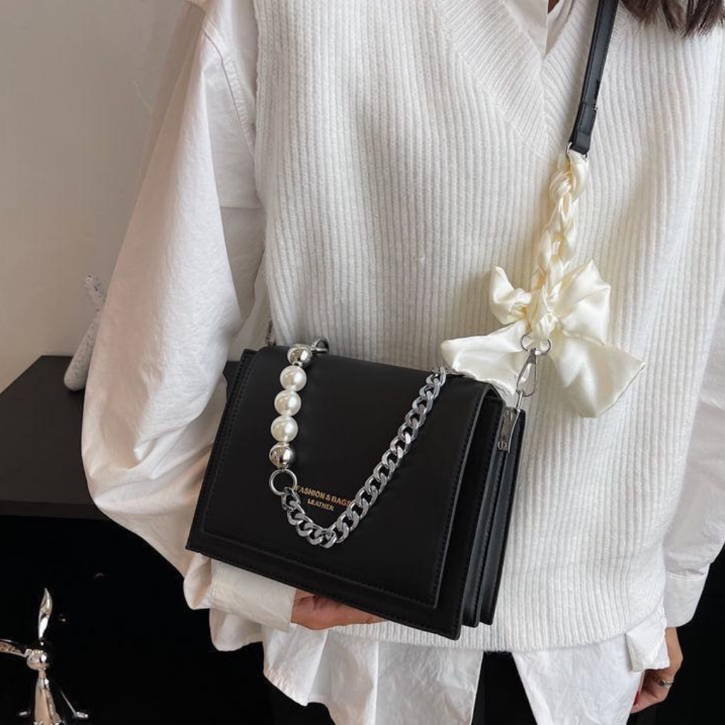 Túi Đeo Chéo, Túi Xách Nữ 2 Ngăn Dây Xích Ngọc Phối Nơ Đi Chơi Sang Trọng, Chất Da PU Cao Cấp HARA BAGS