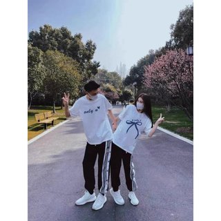 Áo đôi nam nữ Nơ Only U , áo thun dôi nam nữ mặc cùng người yêu trái tim Nơ Only U form rộng có cổ tròn tay [A148]