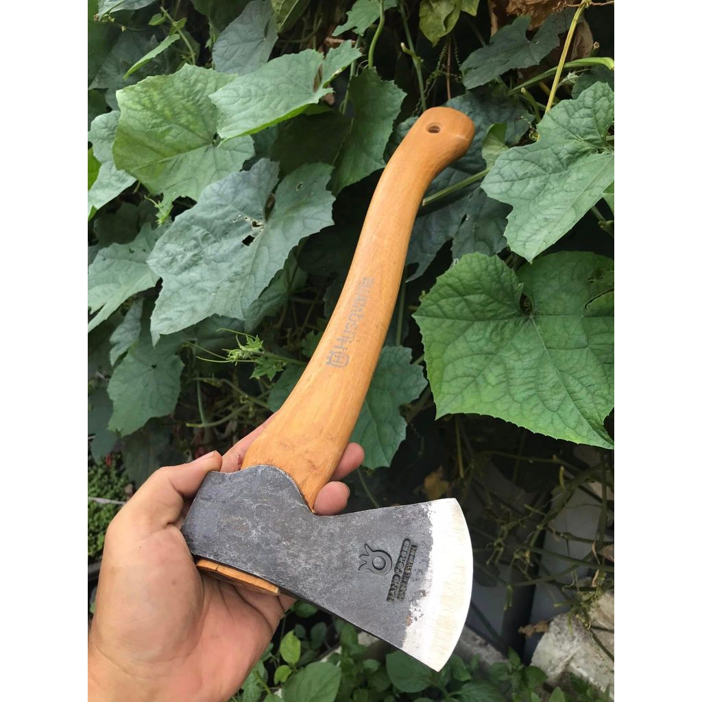 Búa rìu Husqvarna Hatchet dùng để chẻ củi, làm vườn, leo núi | Shopee ...