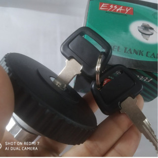 Nắp bình dầu xe tải Kia có khóa. (Giá 1 chiếc)
