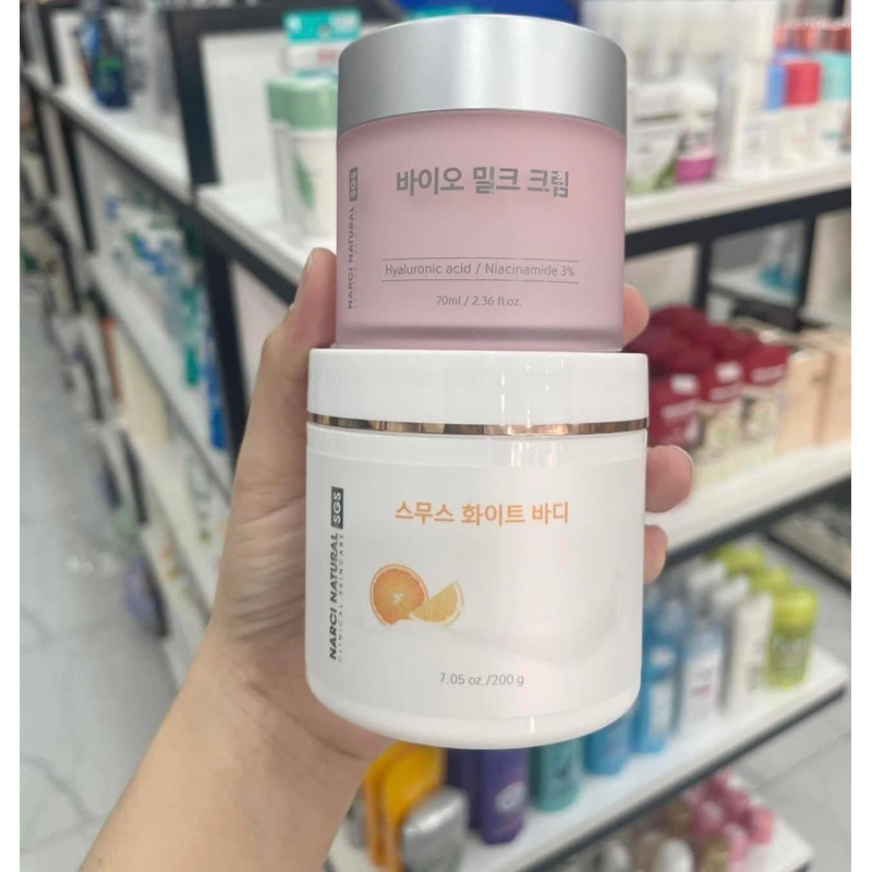 Combo kem body NARCI NATURAL SMOOTH WHITE BODY 200g và kem dưỡng NARCI NATURAL BIO MILK CREAM 70ml hạn 2028 IS279