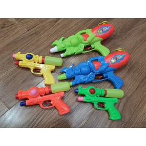Đồ Chơi Súng Bắn Nước Cầm Tay Đủ Size Cho Bé Vui Chơi Hồ Bơi, Đi Biển,... Water Gun