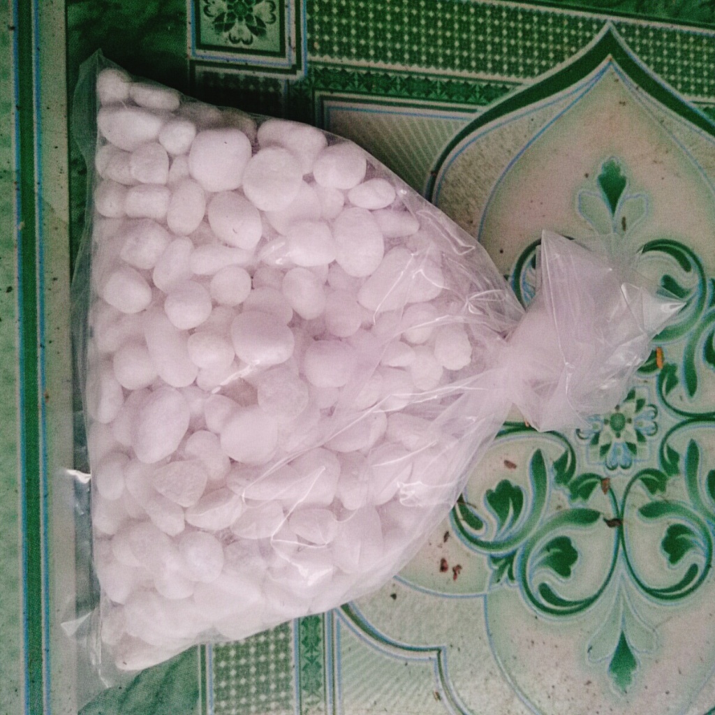Đá sỏi trang trí chậu cây (Loại Vừa) - 500g
