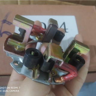 Giá than đề Huyndai 5 Tấn. (Giá 1 chiếc)