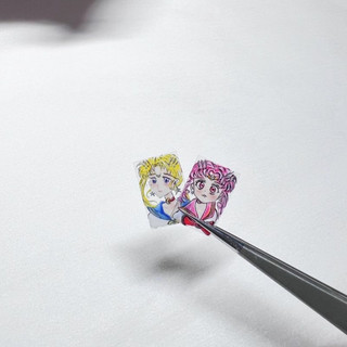 Miếng vẽ hoạt hình có lớp keo - kích thước 8x10cm