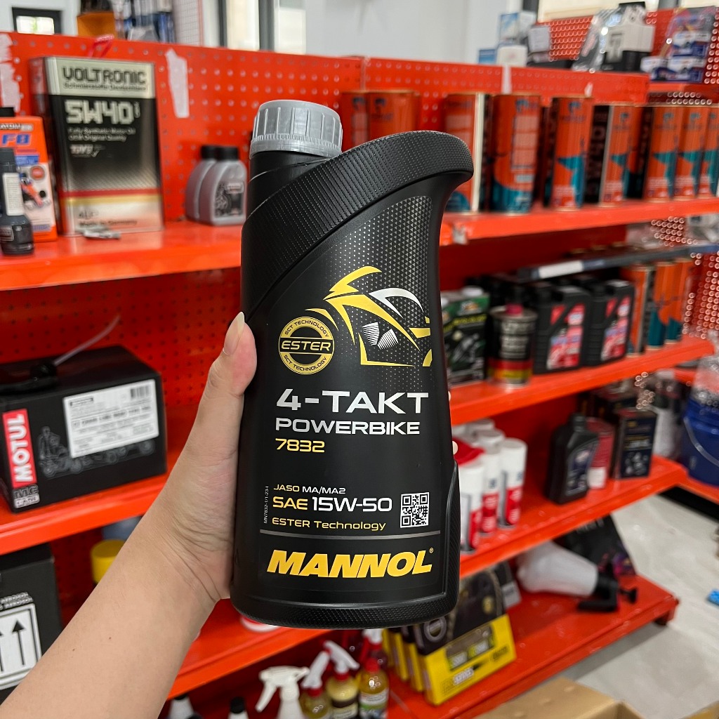 Dầu Nhớt Mannol 7832 15W50 Dành Cho Xe Số, Côn Tay Tặng Súc Vệ Sinh Kim Phun Và Phụ Gia Nhớt Mới