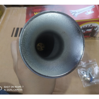 Còi chim, kèn chim nhôm hộp đỏ. Còi hơi tiếng chim.