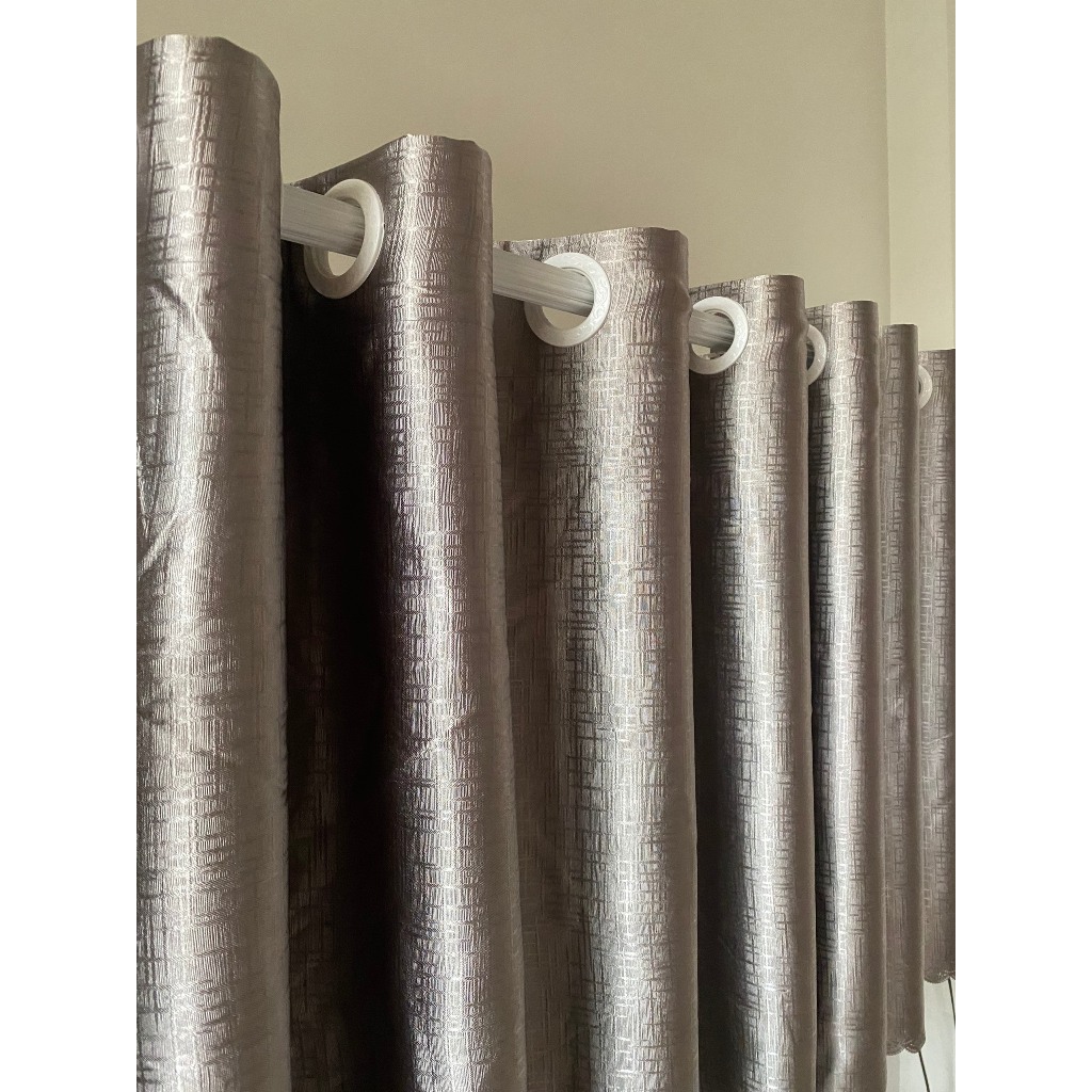 Rèm cửa màu xám nâu, rèm khoen, chống nắng cản sáng 90%, ngăn được hơi máy lạnh, cửa sổ, cửa chính, gác lửng.