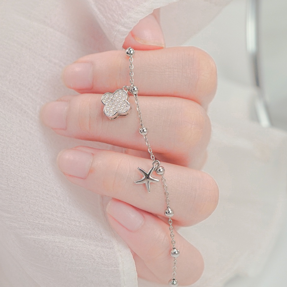 Ảnh Vòng tay nữ CDE Lucky Four Leaf Star Silver Bracelet CDE2241 3