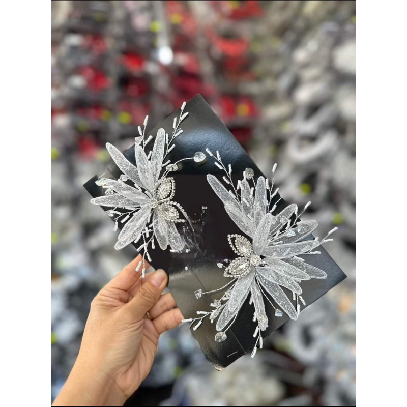 Phụ kiện tóc cô dâu