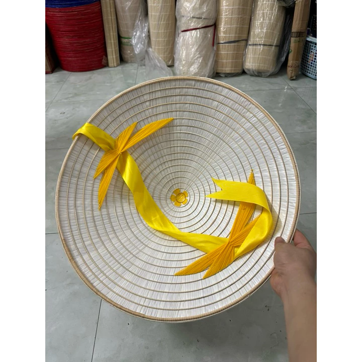 Nón lá mươi tám vành Nón lá rộng vành