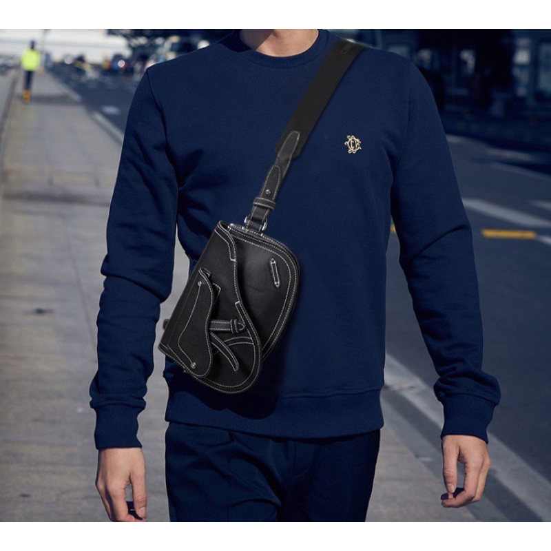 ⚡️[Hight Quality] Túi Đeo Chéo Di.0r X Kaws Messenger Bag - Điểm Nhấn Yên Ngựa Chất Liệu Da Cao Cấp - Full Box Nam Nữ