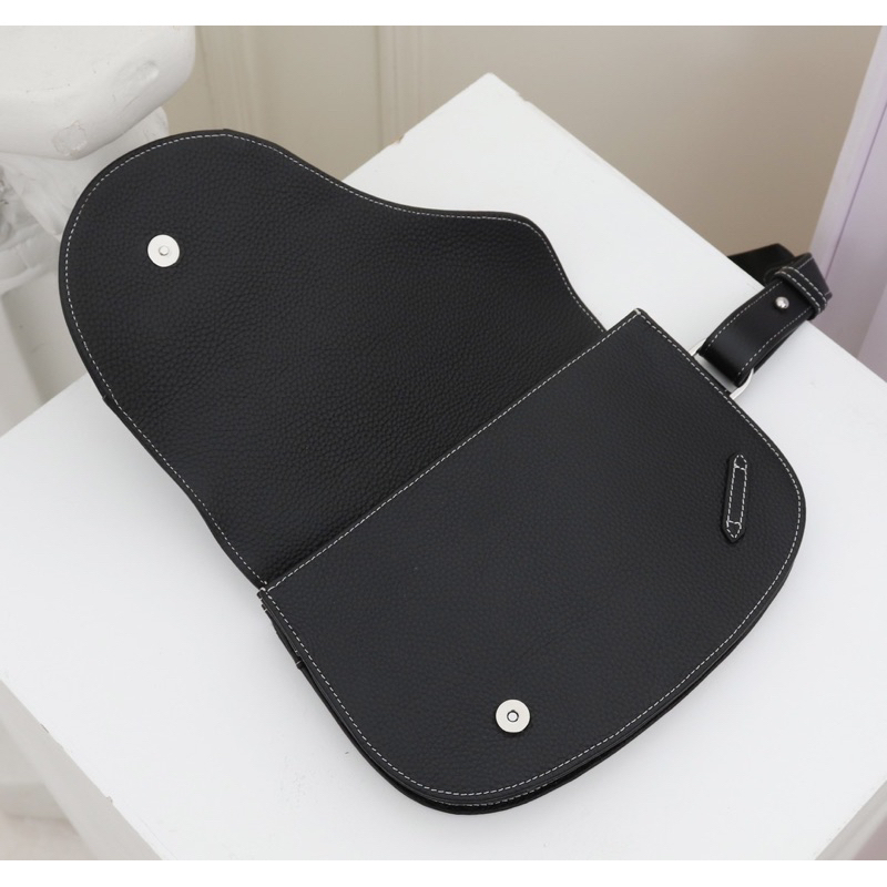⚡️[Hight Quality] Túi Đeo Chéo Di.0r X Kaws Messenger Bag - Điểm Nhấn Yên Ngựa Chất Liệu Da Cao Cấp - Full Box Nam Nữ