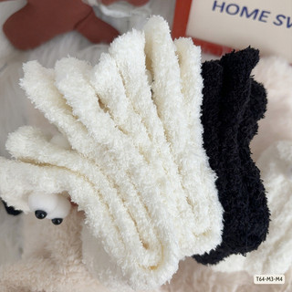 Tất Có Tay Nam Châm Vớ Đôi Cute Nam Nữ Độc Lạ Đen Trắng Cổ Cao Timo T64