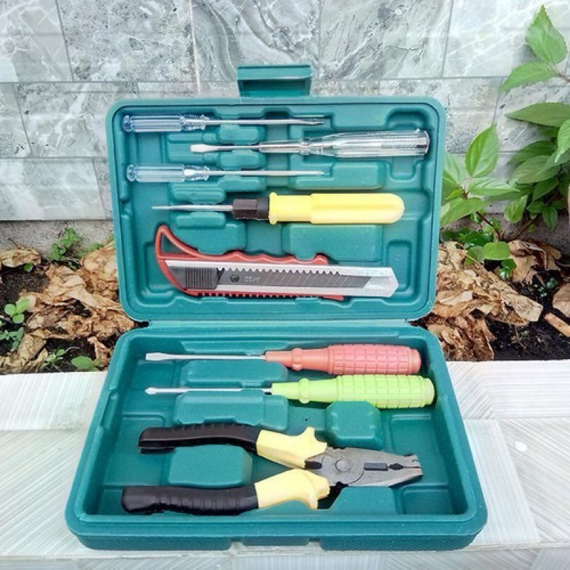 Bộ dụng cụ tua vít sửa chữa gồm 8 món đa năng nguyên hộp cực kì tiện lợi cho gia đình