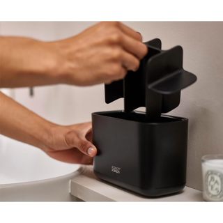 HCM Hộp đựng bàn chải đánh răng tự khô Joseph Joseph 70599 cỡ lớn  GermanySnT
