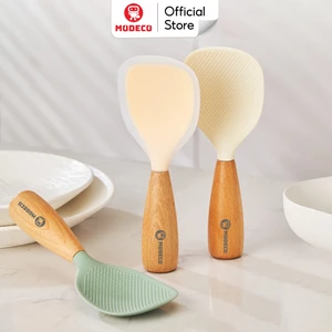 Muôi Xới Cơm Chống Dính Cao Cấp Modeco, Cán Gỗ Sồi Chịu Nhiệt Tốt, Chống Nóng Và Có Thể Để Đứng An Toàn Dễ Sử Dụng