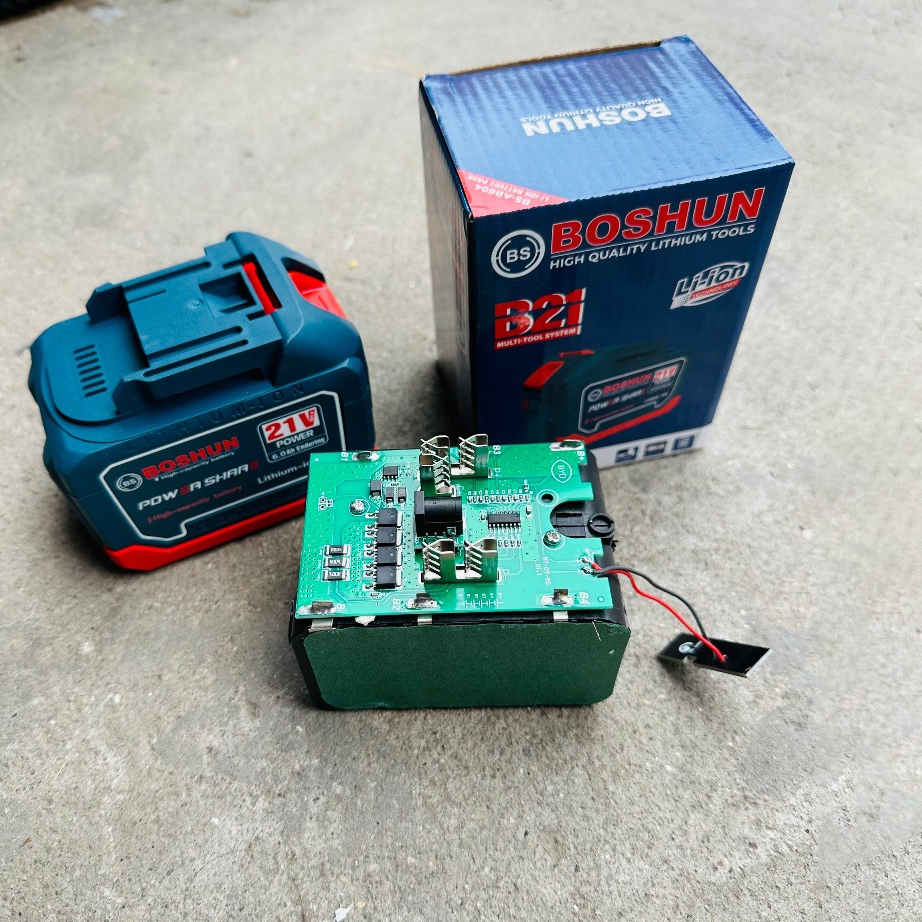 Pin 15cell BOSHUN - Mạch 4 mosfet - Vỏ ABS - Có đèn báo pin - Chân pin phổ thông dùng cho máy khoan, máy siết bulong