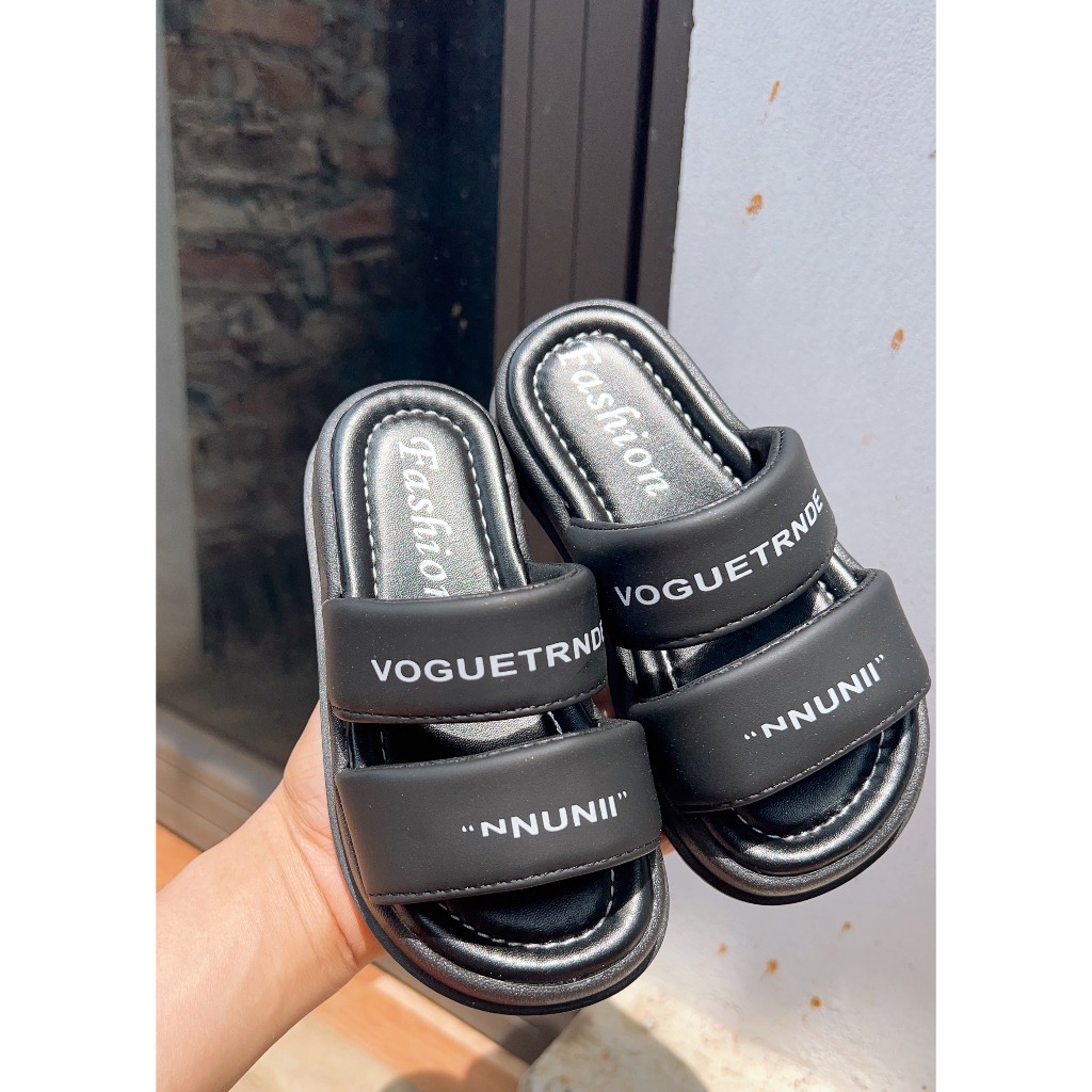 dép lê cho bé gái  đi chơi thời trang kiểu dáng thể thao 2 quai chắc chắn da PU mềm êm chân siêu nhẹ QCCC full box V008