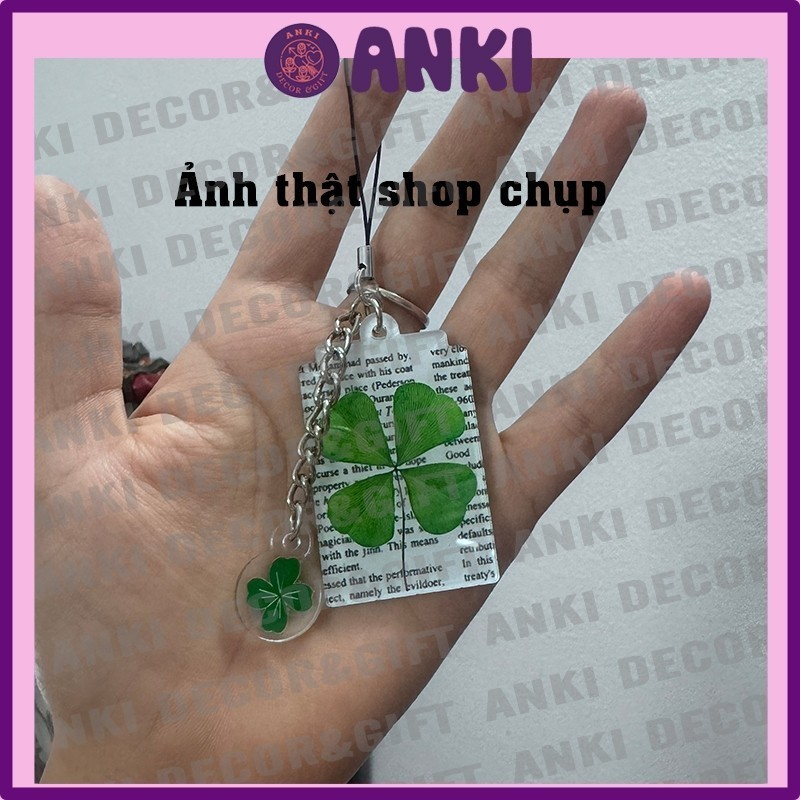 Móc khóa, keychain QUEEN OF TEARS MERCH, móc khóa mica, móc khóa in hình cỏ 4 lá, nữ hoàng nước mắt, làm quà tặng