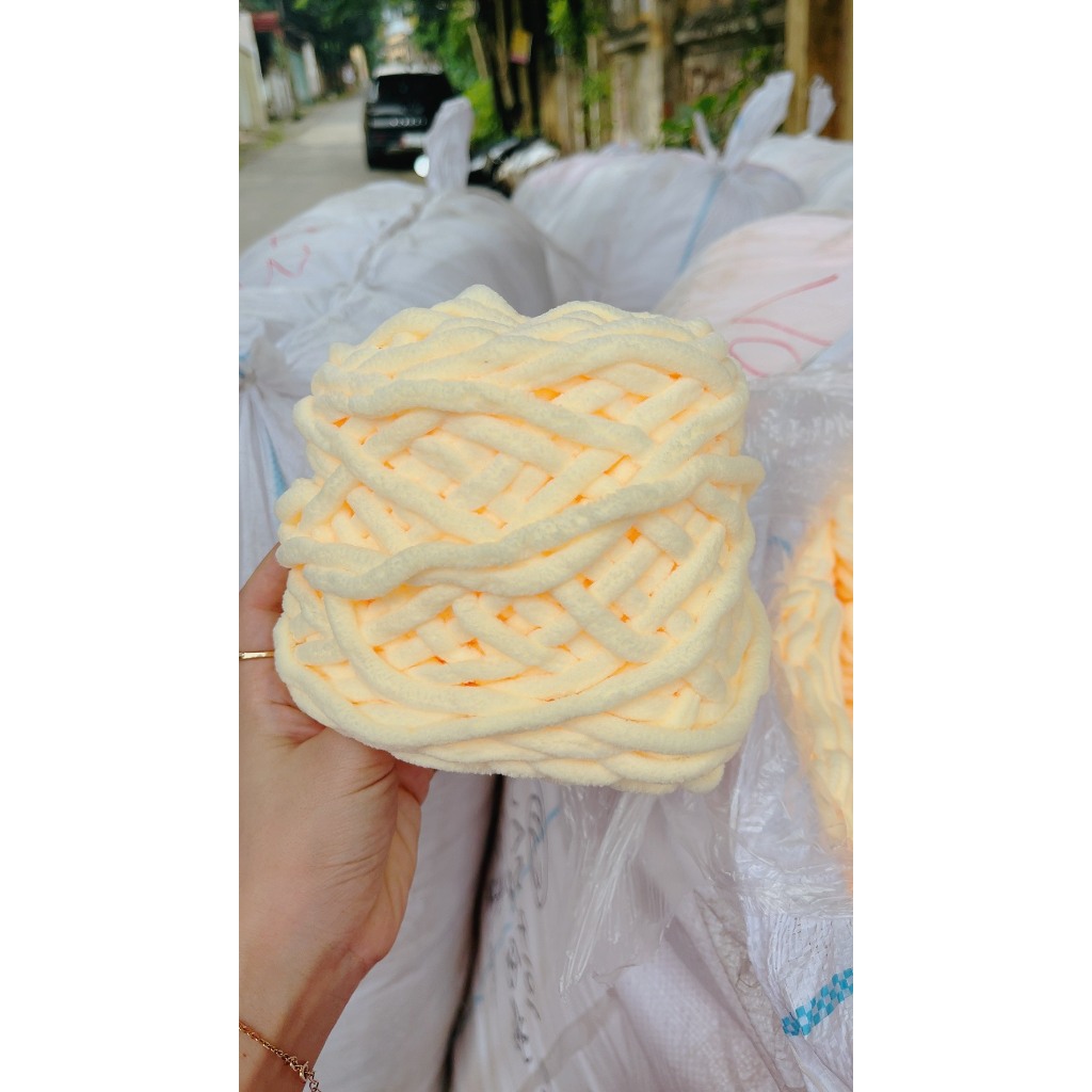 Vàng nhạt màu mới
